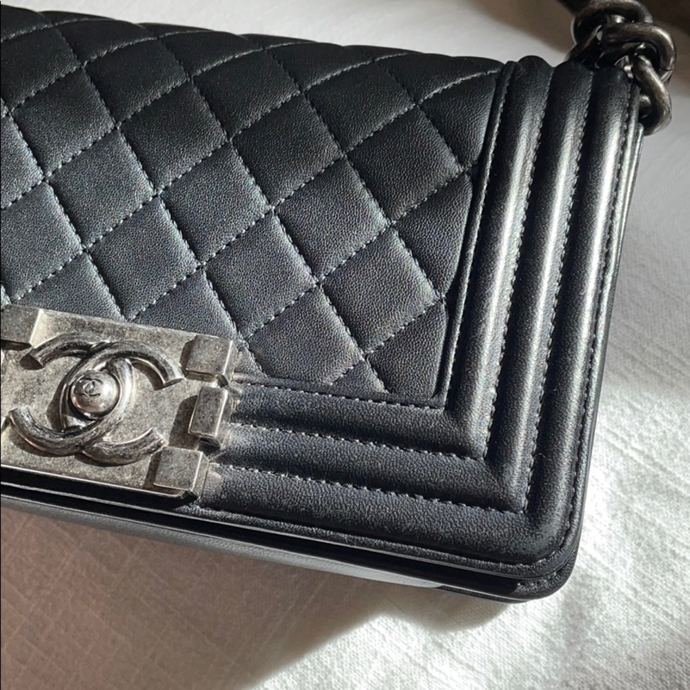 ***SOLD*** Chanel Small Boy Lambskin - Picture 9 of 13